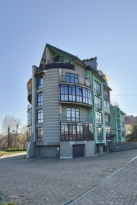Продажа квартиры, Ивано-Франковск, р‑н. Майзли, Микитинецкая улица, дом 9Б
