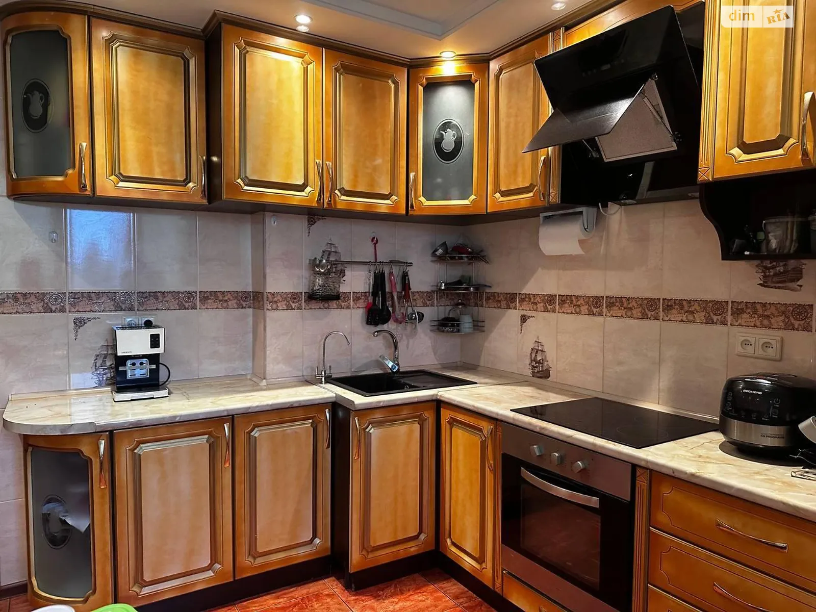 Продается 2-комнатная квартира 70 кв. м в Киеве, бул. Ярослава Гашека - фото 1