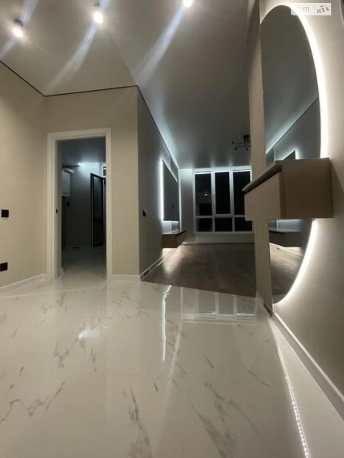 1-кімнатна квартира 45 кв. м у Тернополі, вул. Микулинецька - фото 1