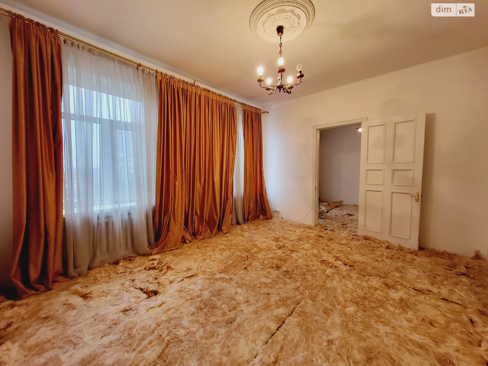 Продается 3-комнатная квартира 135 кв. м в Виннице, ул. Соборная - фото 1