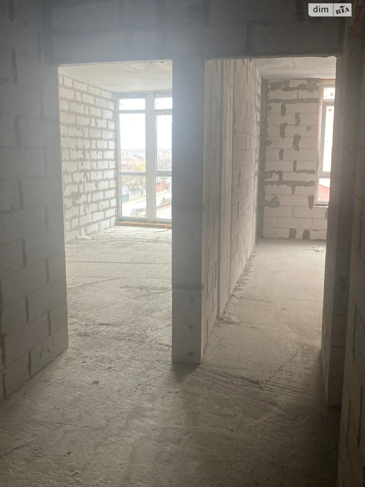 Продается 1-комнатная квартира 41 кв. м в Буче, ул. Владимира Вернадского(Островского), 34Б - фото 1