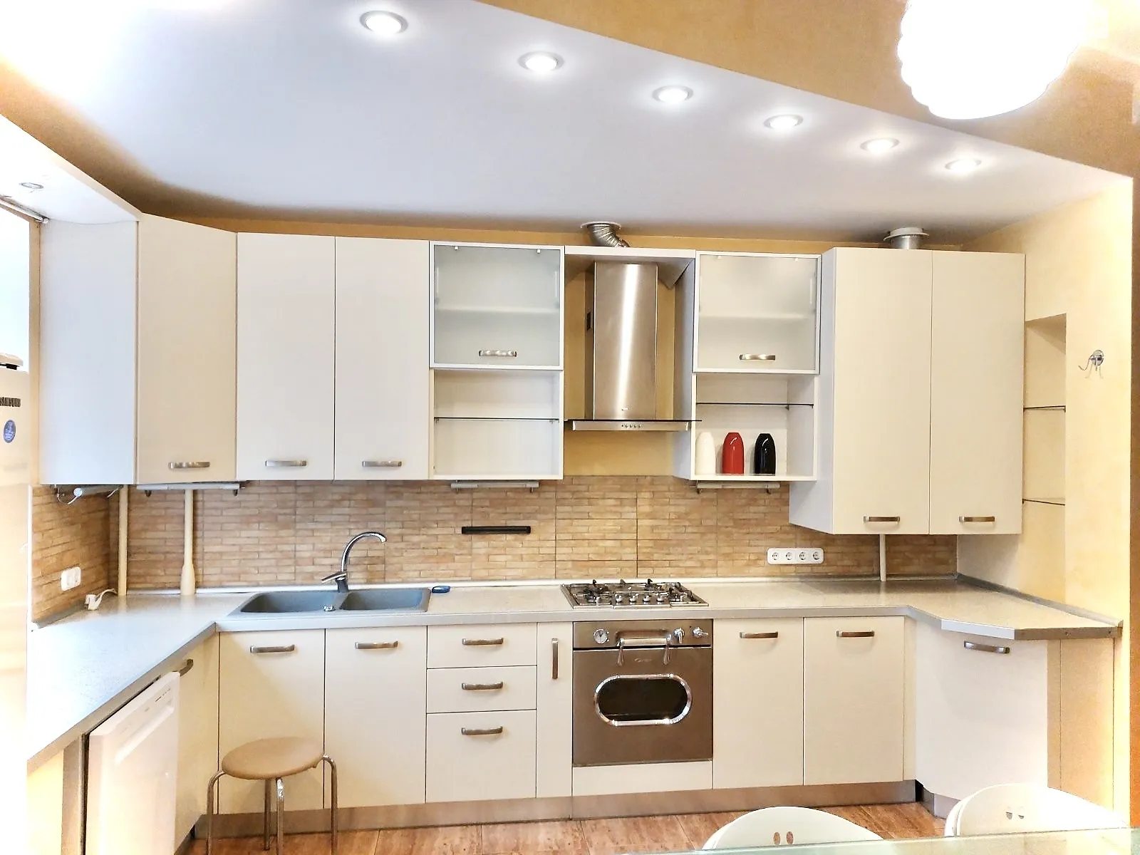 Сдается в аренду 4-комнатная квартира 187 кв. м в Днепре, ул. Чекмарева Академика, 2 - фото 1