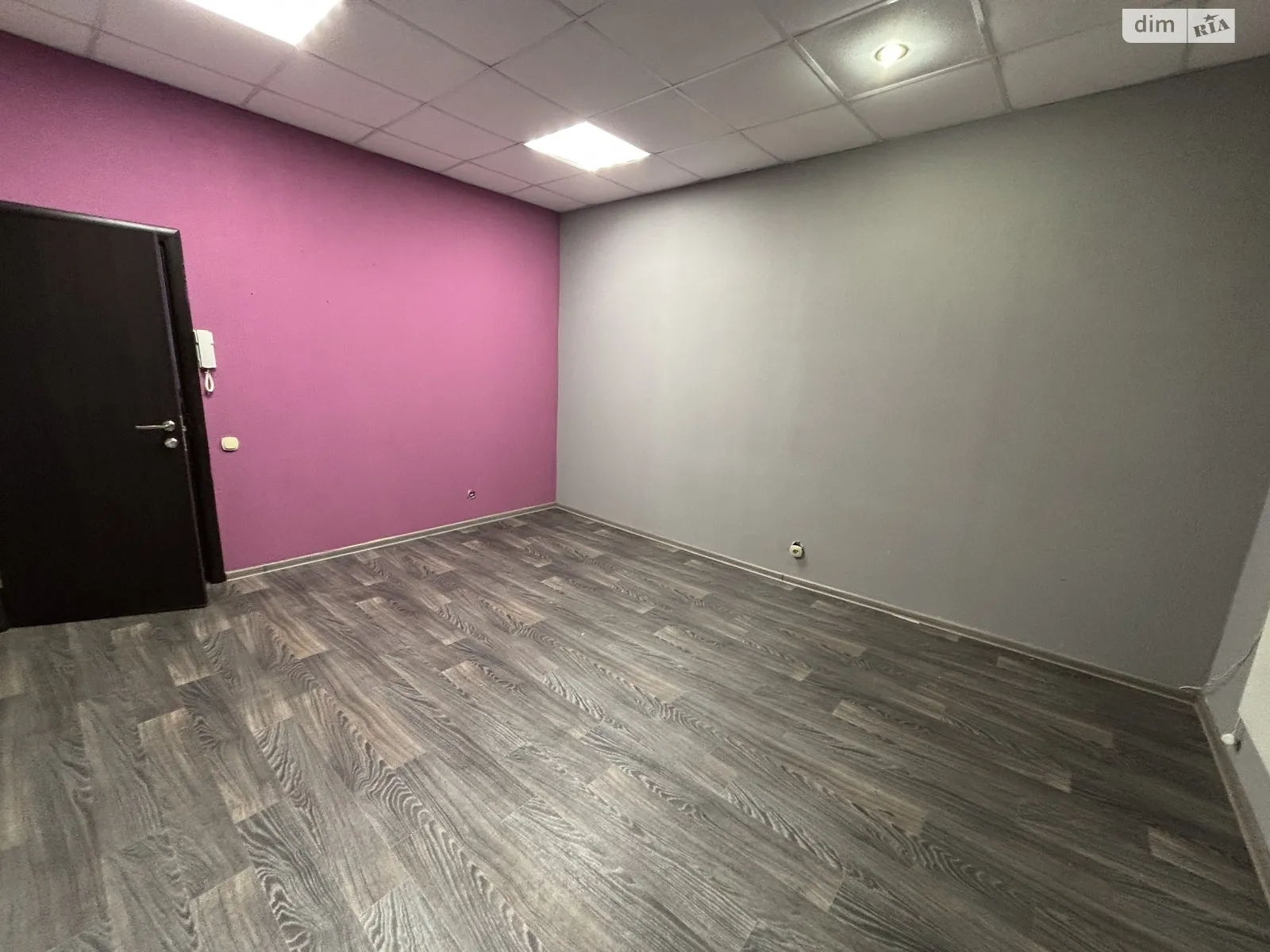 Здається в оренду офіс 27 кв. м в бізнес-центрі, цена: 8200 грн - фото 1