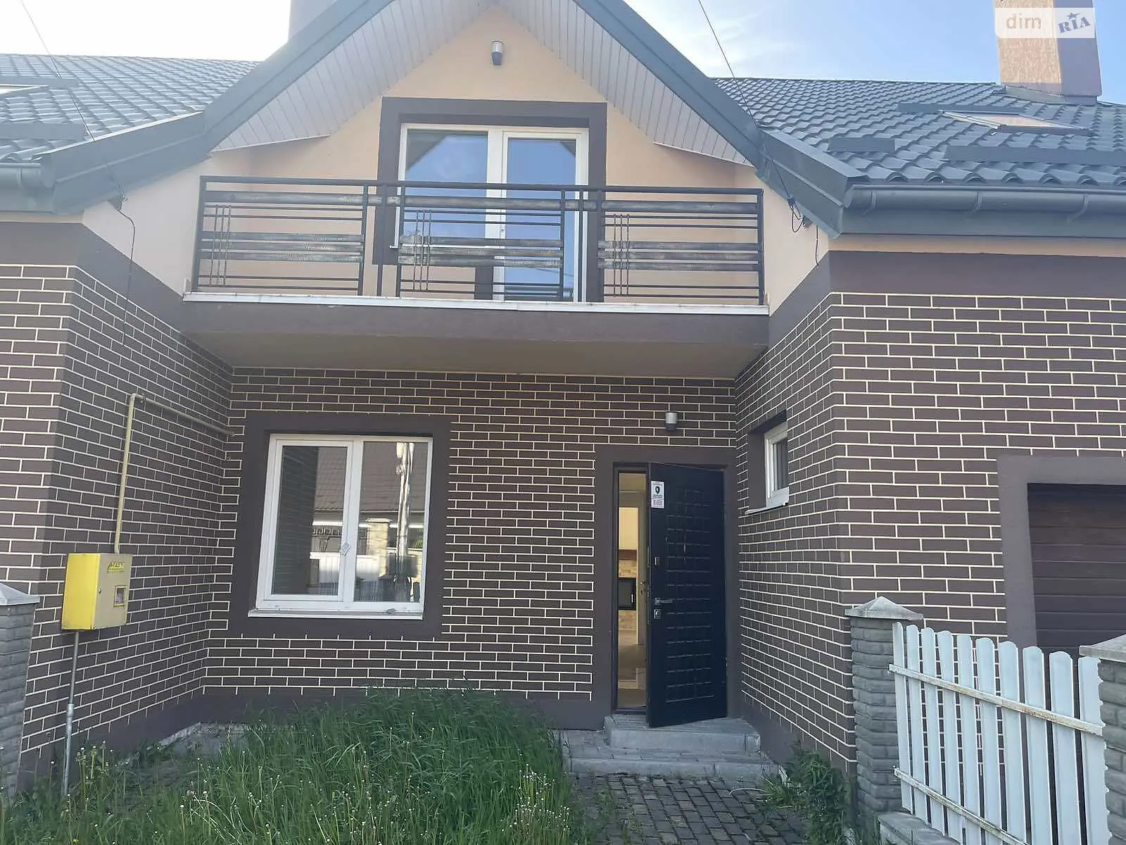 Продается дом на 2 этажа 169 кв. м с террасой, цена: 259000 € - фото 1