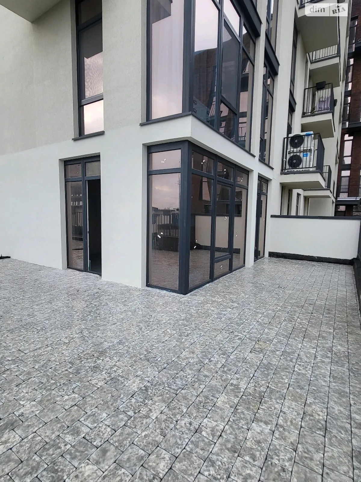 Продается 2-комнатная квартира 68 кв. м в Одессе, ул. Радостная, 29 - фото 1