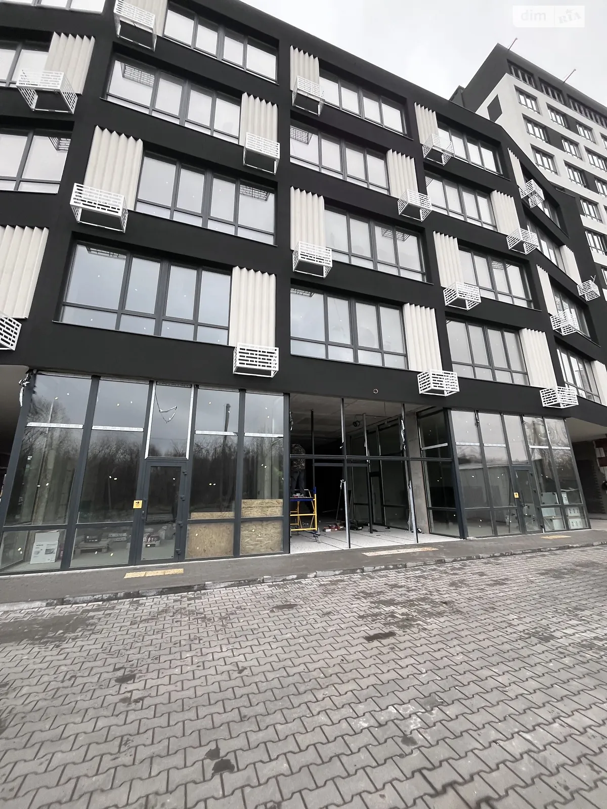 Продається офіс 60.9 кв. м в бізнес-центрі, цена: 54810 $ - фото 1