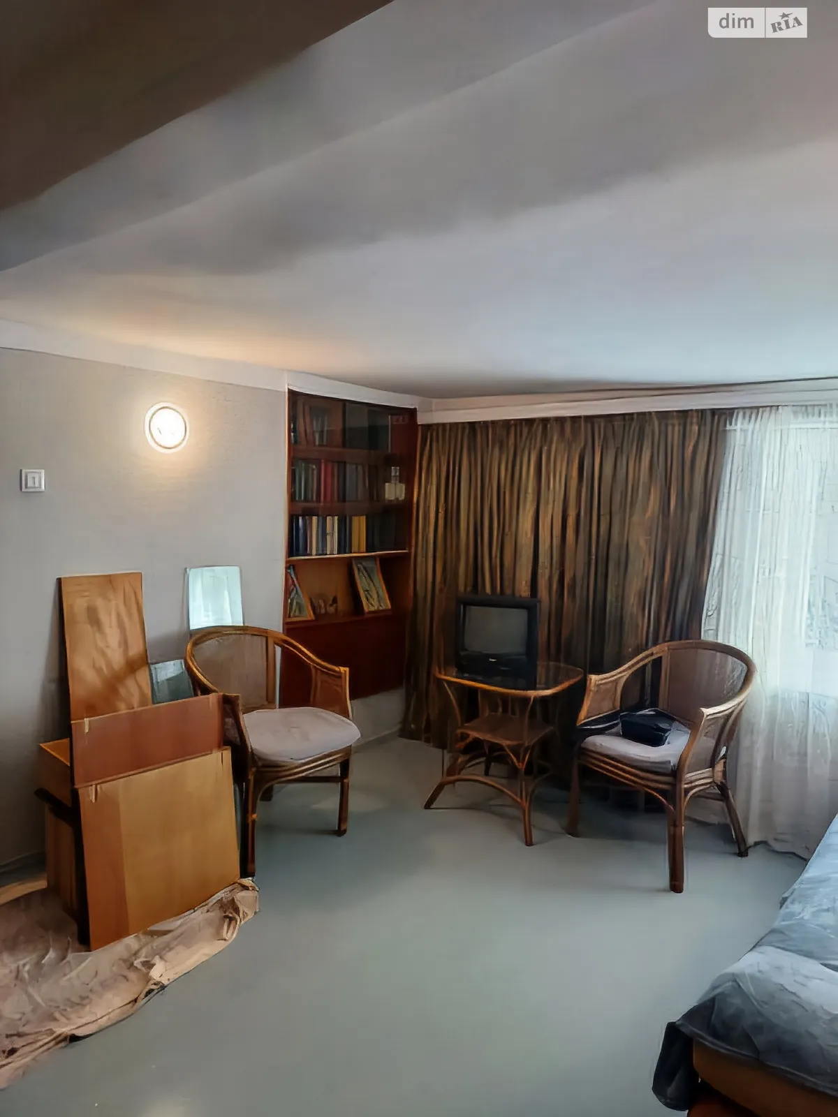 Продается 1-комнатная квартира 82.1 кв. м в Одессе, ул. Троицкая - фото 1