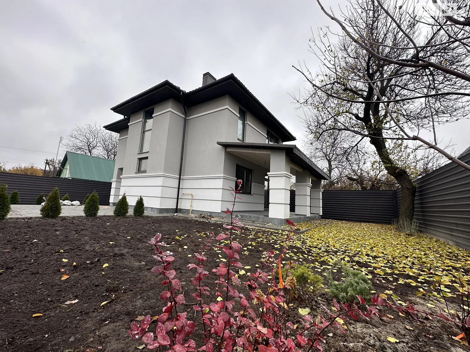 Продається будинок 2 поверховий 120 кв. м з гаражем, цена: 140000 $ - фото 1