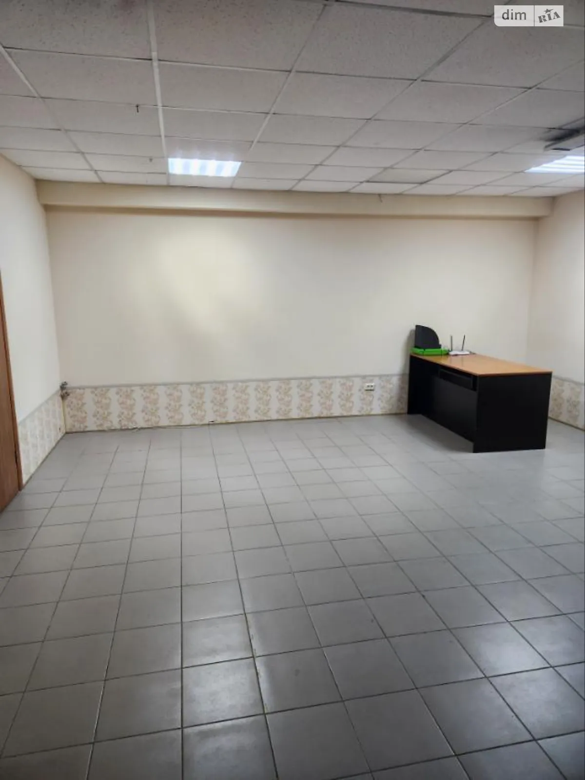 Здається в оренду приміщення вільного призначення 45 кв. м в 10-поверховій будівлі, цена: 15000 грн - фото 1