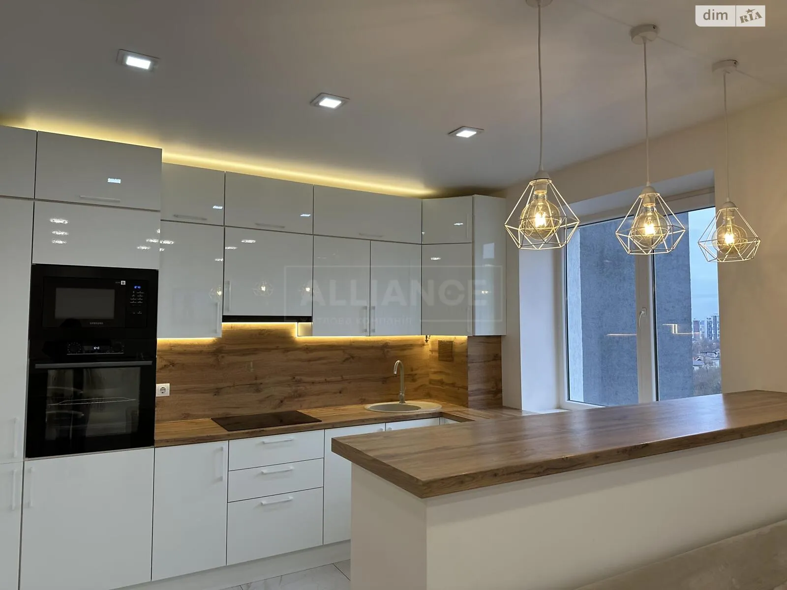Продається 3-кімнатна квартира 81 кв. м у Івано-Франківську, цена: 139000 $ - фото 1
