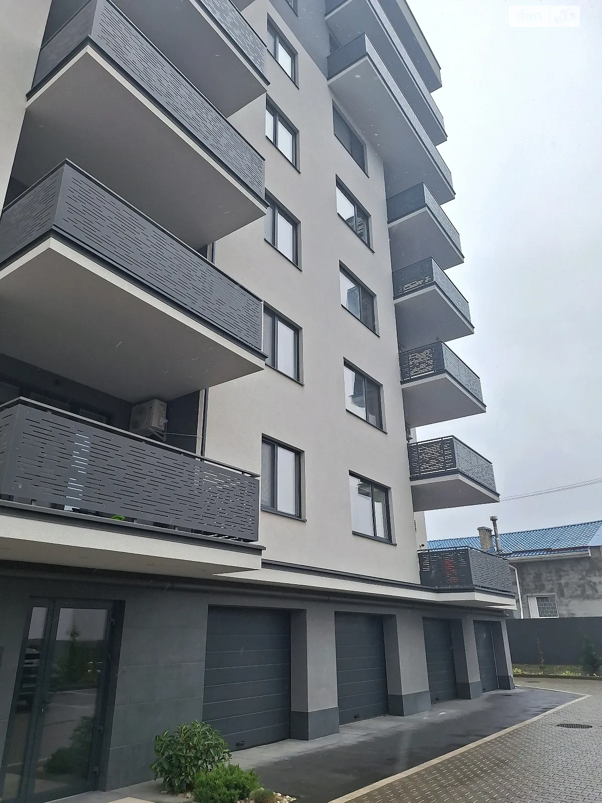Продается 4-комнатная квартира 152 кв. м в Ужгороде, ул. Собранецкая, 150А - фото 1