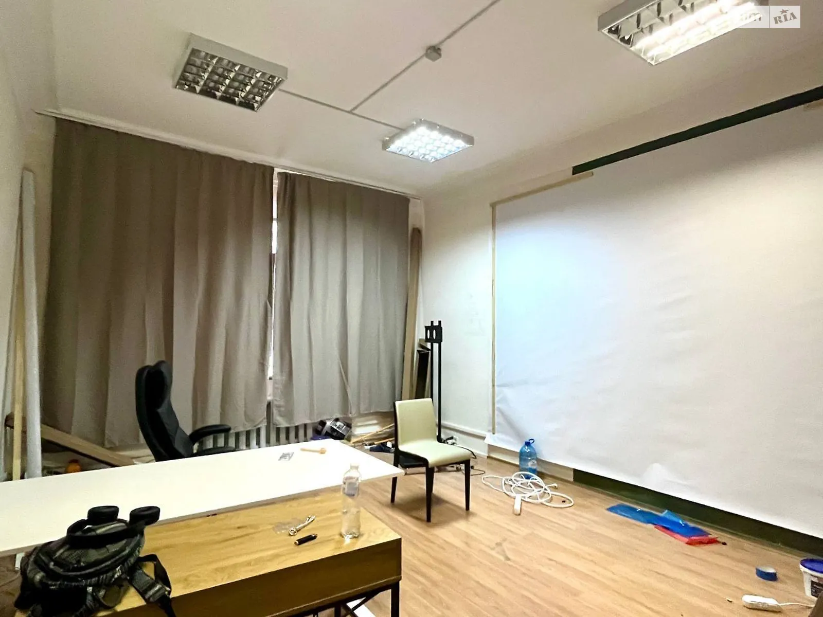 Здається в оренду приміщення вільного призначення 26 кв. м в 6-поверховій будівлі, цена: 11720 грн - фото 1