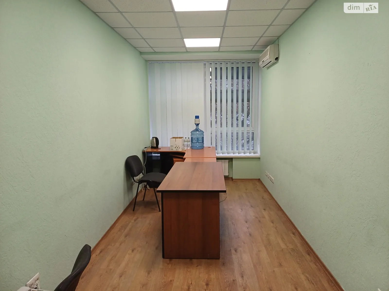 Сдается в аренду офис 17.6 кв. м в бизнес-центре, цена: 6124 грн - фото 1