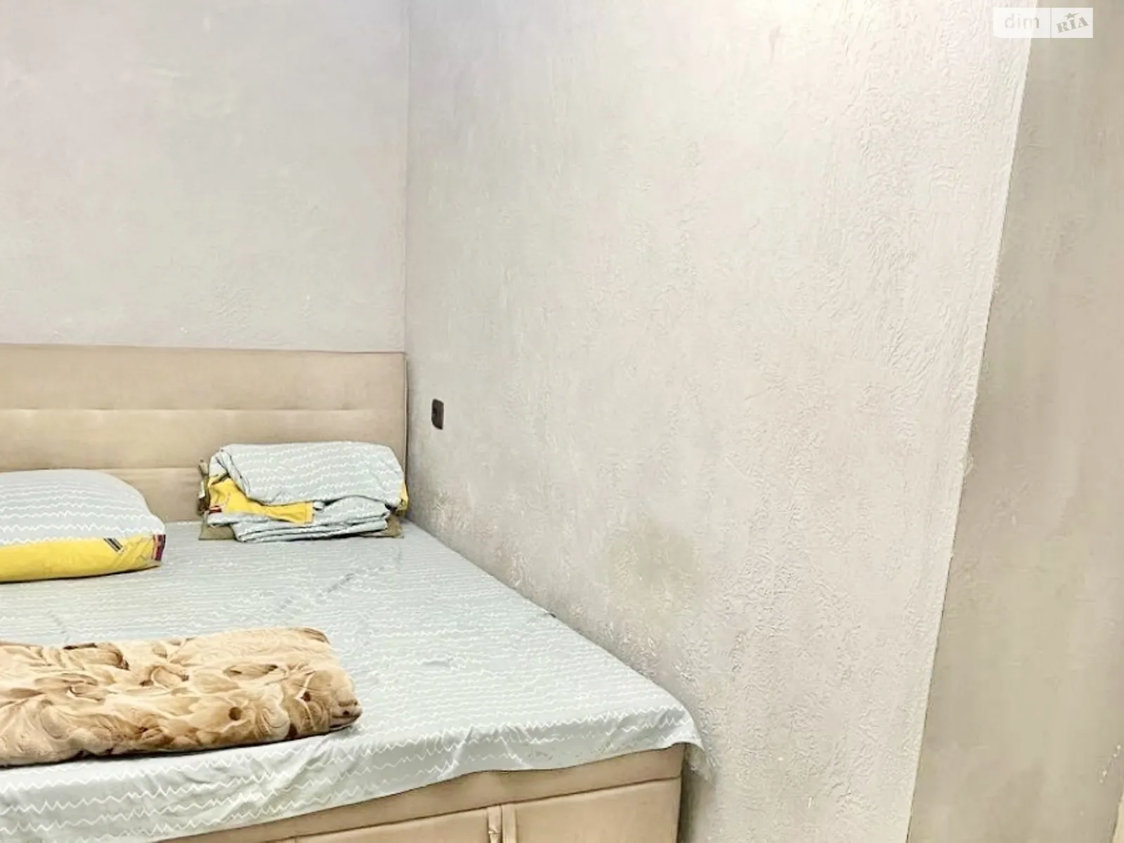 Продається 1-кімнатна квартира 50.4 кв. м у Одесі, вул. Колонтаївська - фото 1
