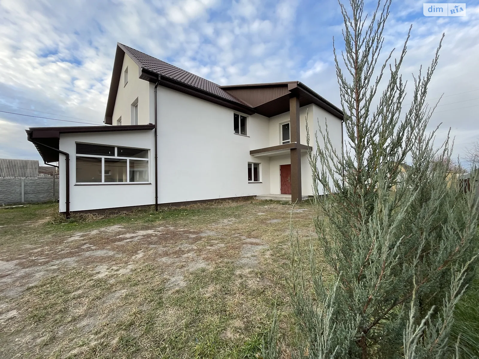 Продается дом на 2 этажа 168.6 кв. м с гаражом, цена: 105000 $ - фото 1