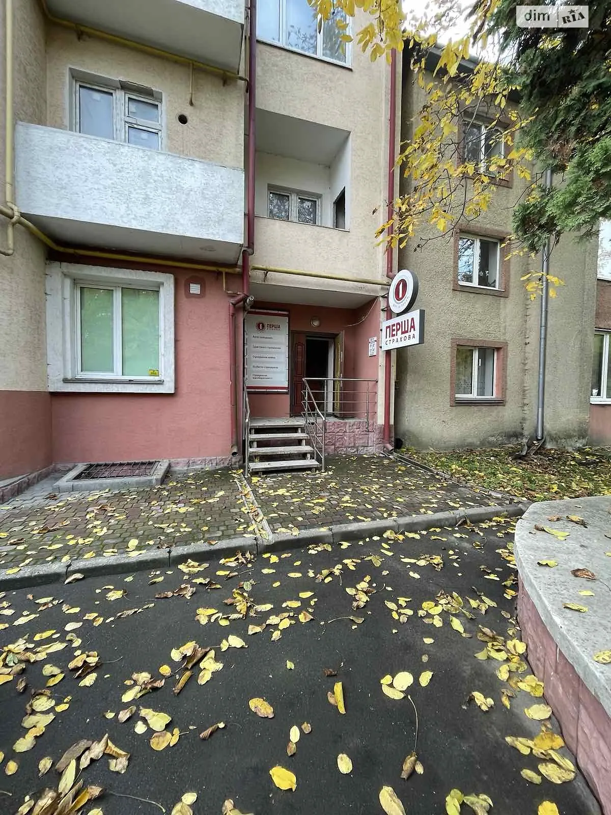 Сдается в аренду офис 82 кв. м в бизнес-центре, цена: 20000 грн - фото 1