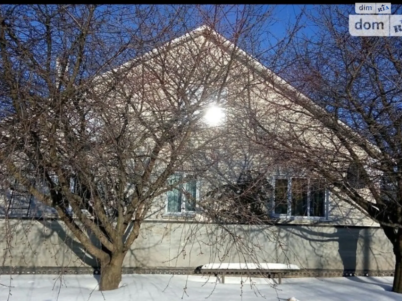 Продается дом на 2 этажа 120 кв. м с садом, цена: 45000 $ - фото 1