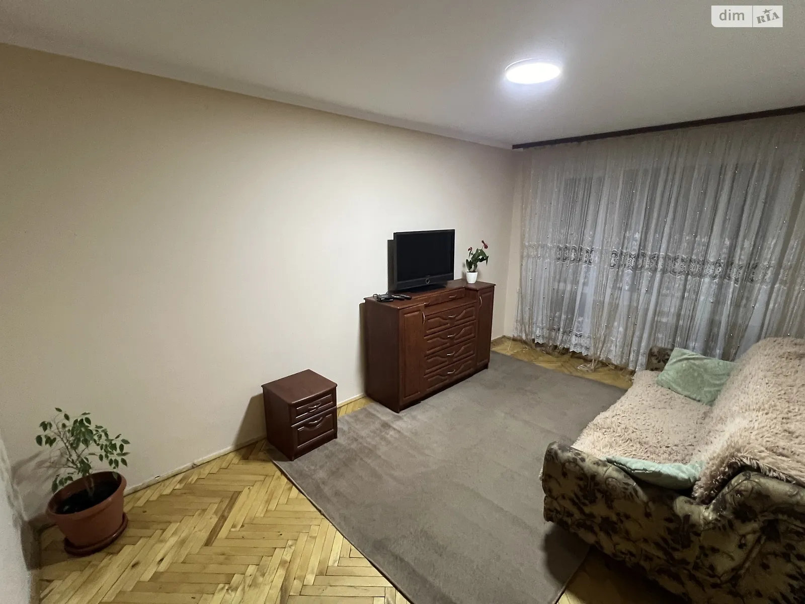 Сдается в аренду 2-комнатная квартира 54 кв. м в Львове, ул. Юрия Руфа(Некрасова), 57 - фото 1