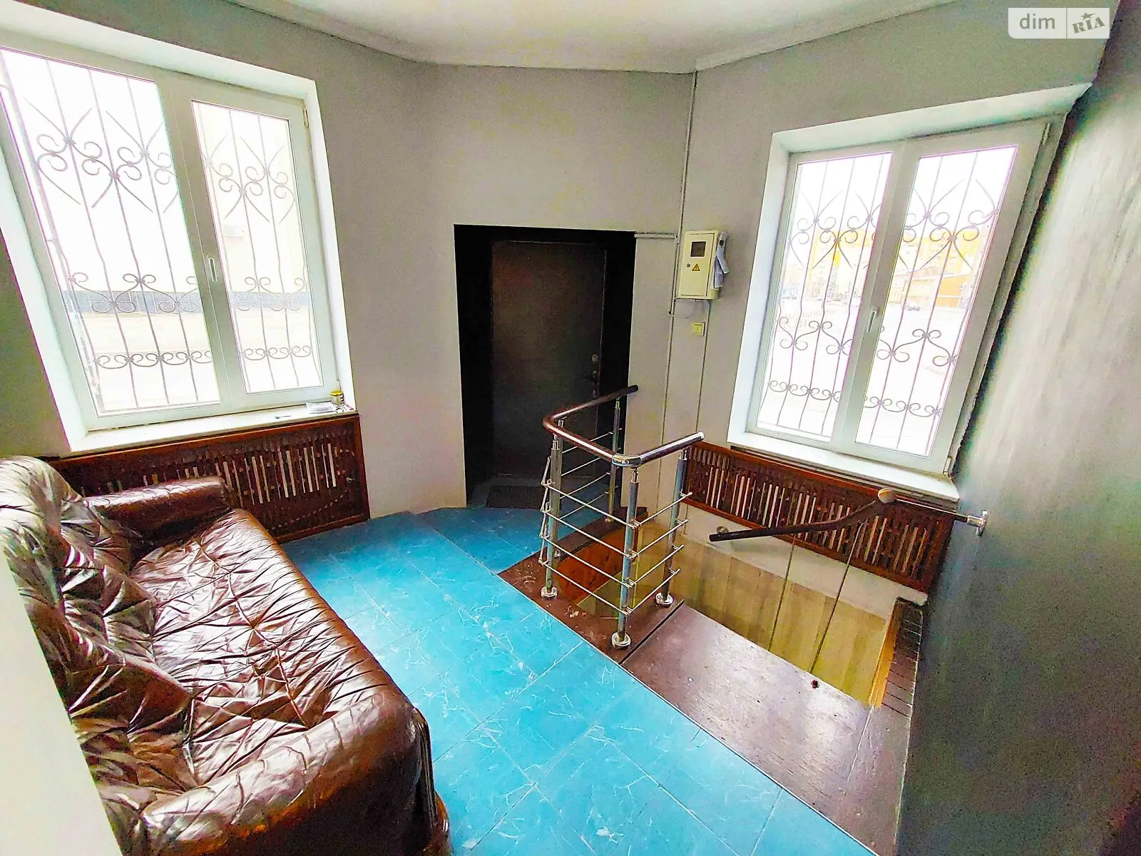 Сдается в аренду офис 50 кв. м в бизнес-центре, цена: 6000 грн - фото 1
