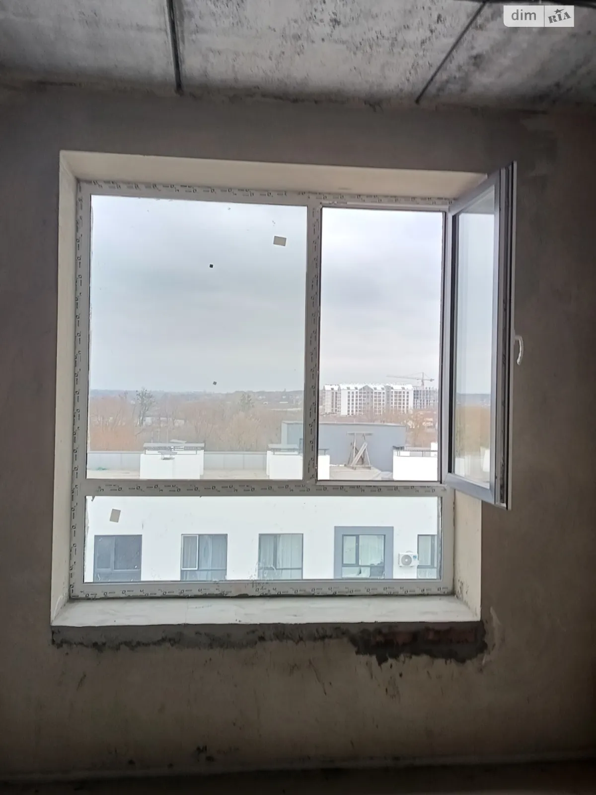 Продається 1-кімнатна квартира 39 кв. м у Гостомелі, вул. Мирна, 3Д - фото 1