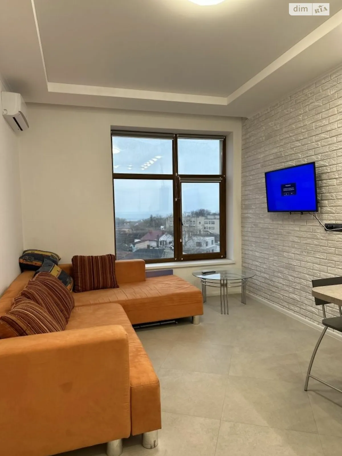 Сдается в аренду 1-комнатная квартира 30 кв. м в Одессе, ул. Долгая, 1А - фото 1