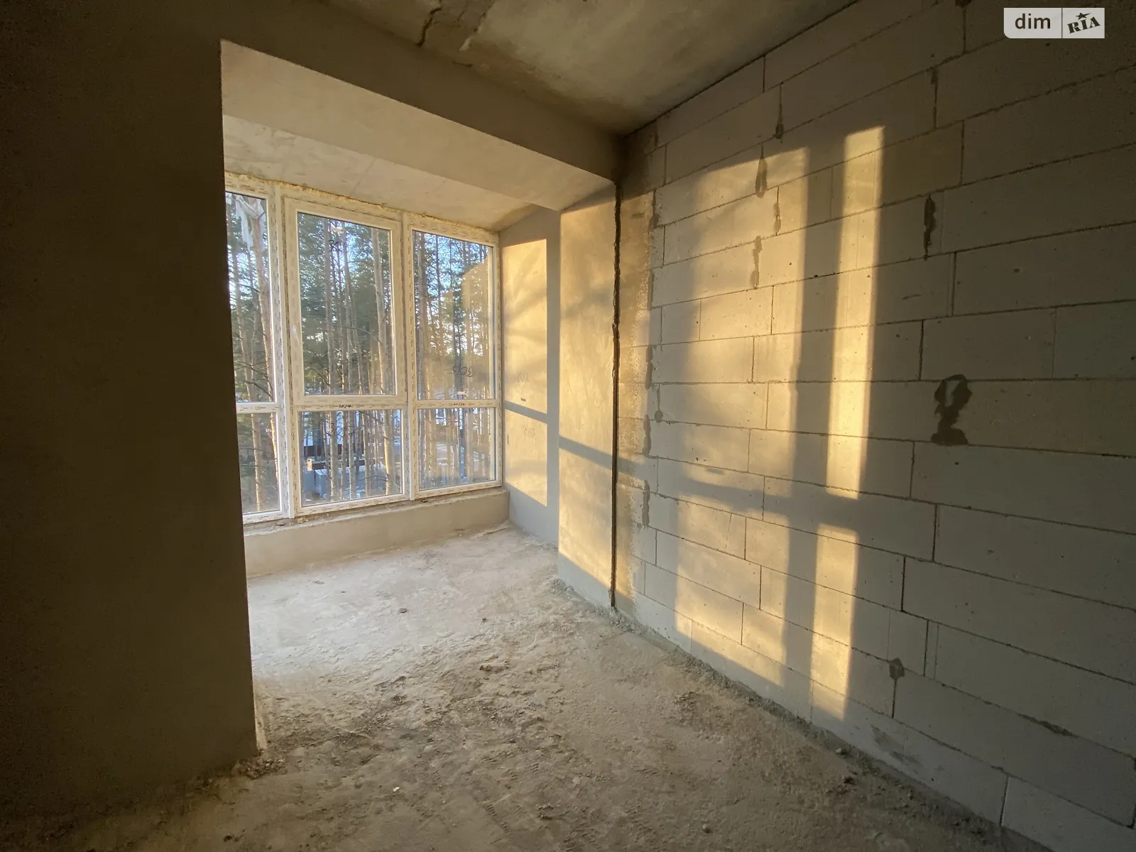 Продается 1-комнатная квартира 38 кв. м в Гостомеле, ул. Соборная, 3 - фото 1
