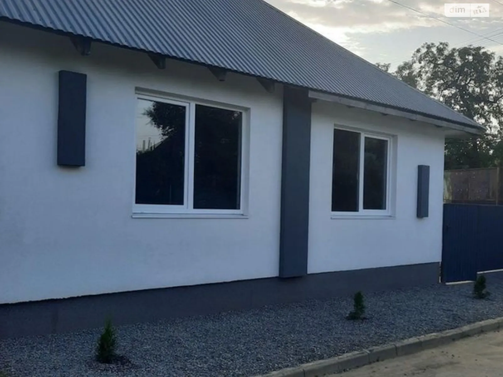 Продається одноповерховий будинок 100 кв. м з верандою, цена: 70000 $ - фото 1