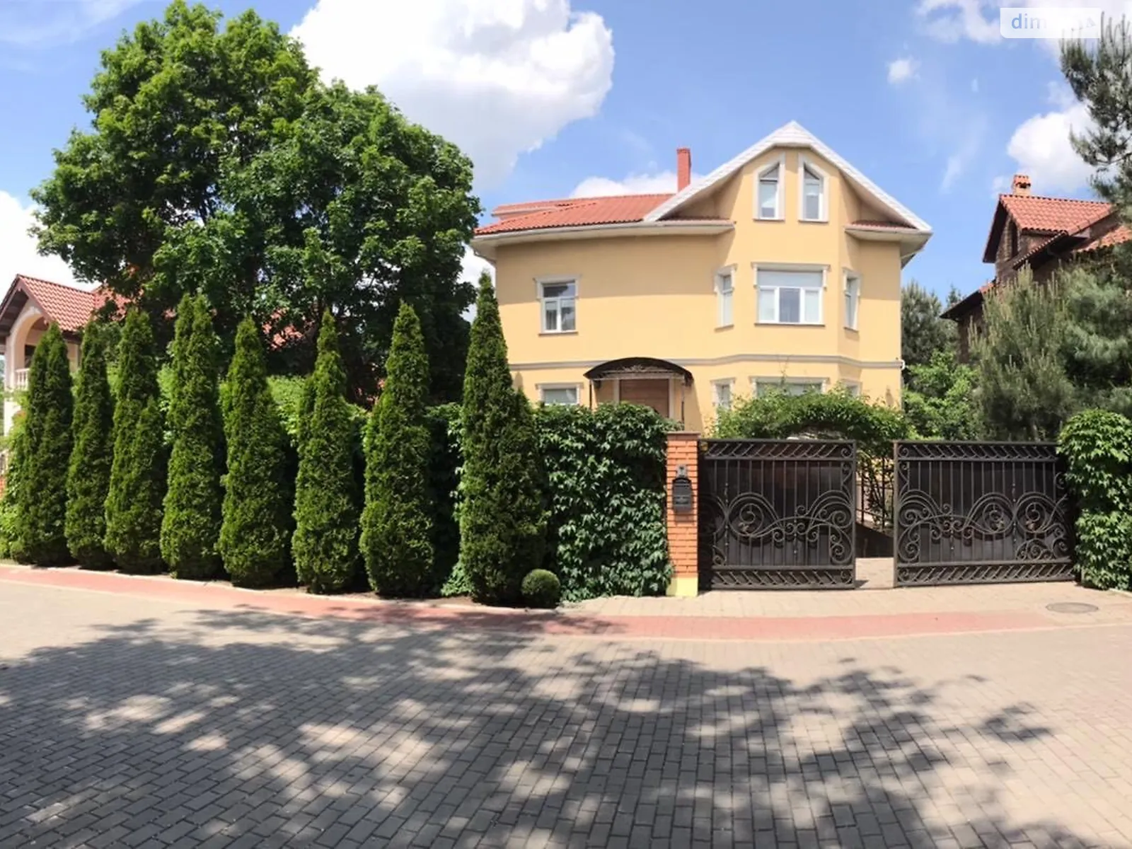 Продається будинок 2 поверховий 382.5 кв. м з ділянкою, цена: 485000 $ - фото 1