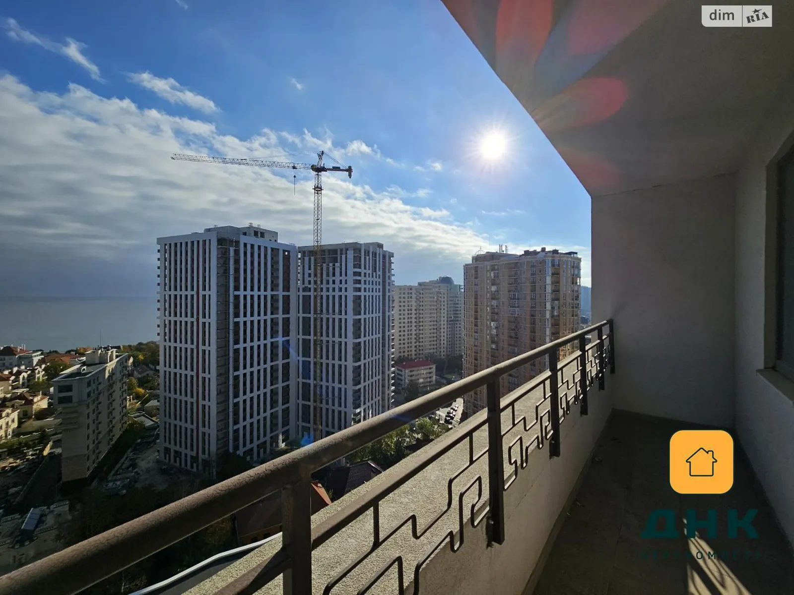 Продається 1-кімнатна квартира 51 кв. м у Одесі, вул. Генуезька, 3Г - фото 1