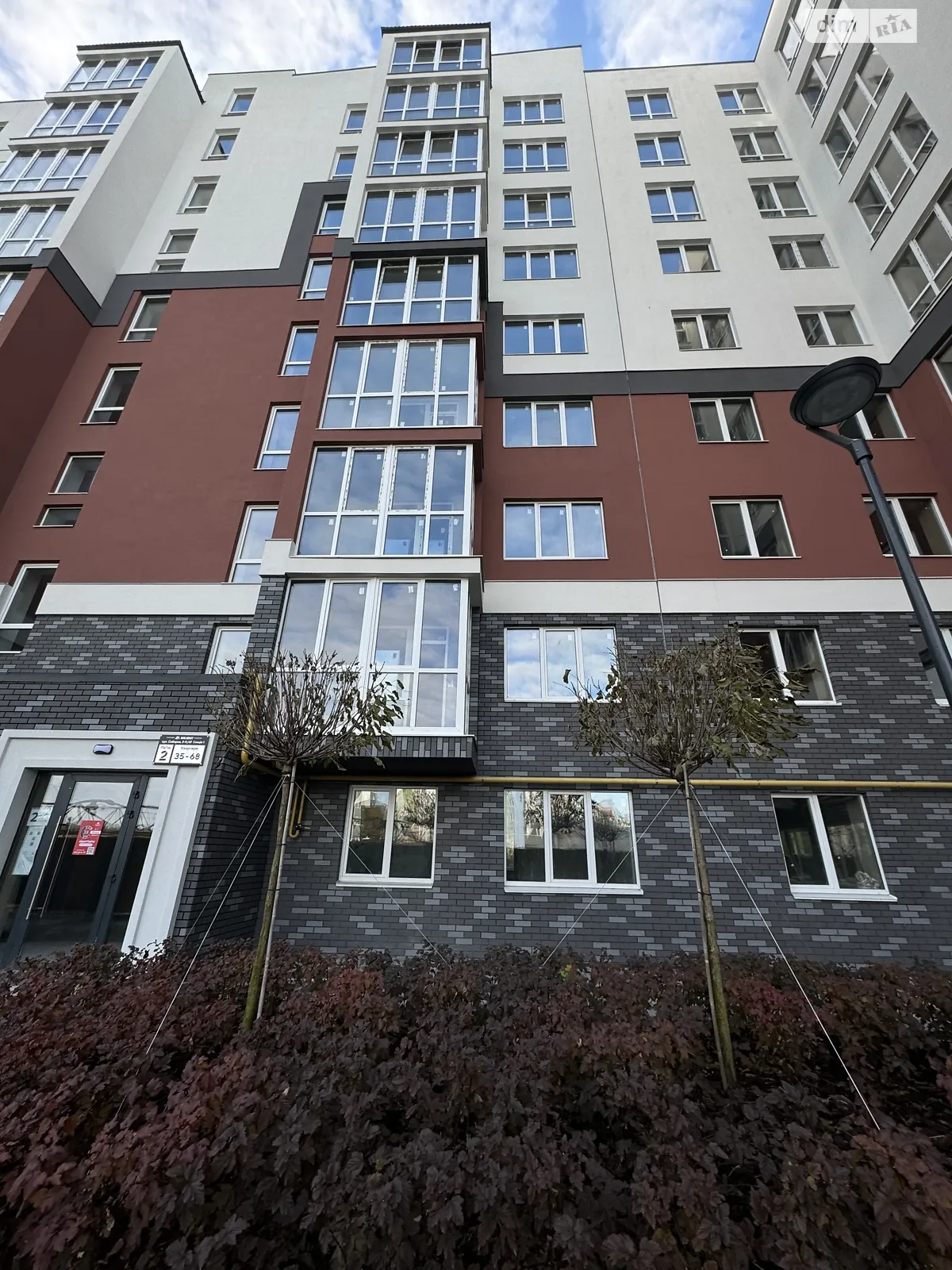 Продается 1-комнатная квартира 42 кв. м в Ирпене, ул. Соборная(ІІІ Интернационала), 2К/45 - фото 1