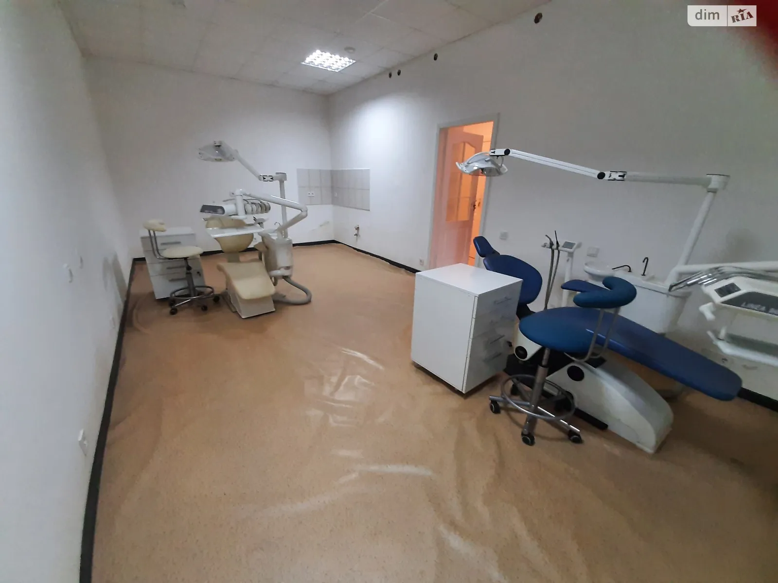 Продається об'єкт сфери послуг 63 кв. м в 5-поверховій будівлі, цена: 59900 $ - фото 1