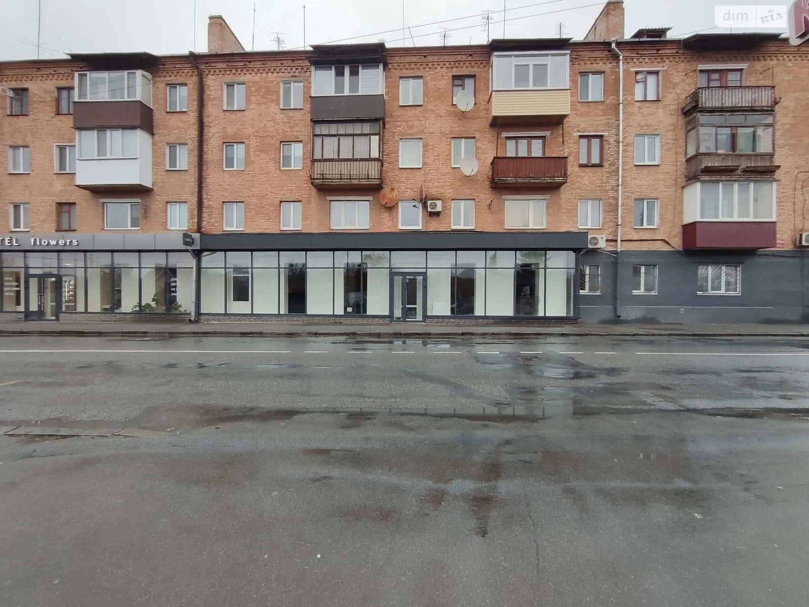 Здається в оренду приміщення вільного призначення 120 кв. м в 4-поверховій будівлі, цена: 70000 грн - фото 1