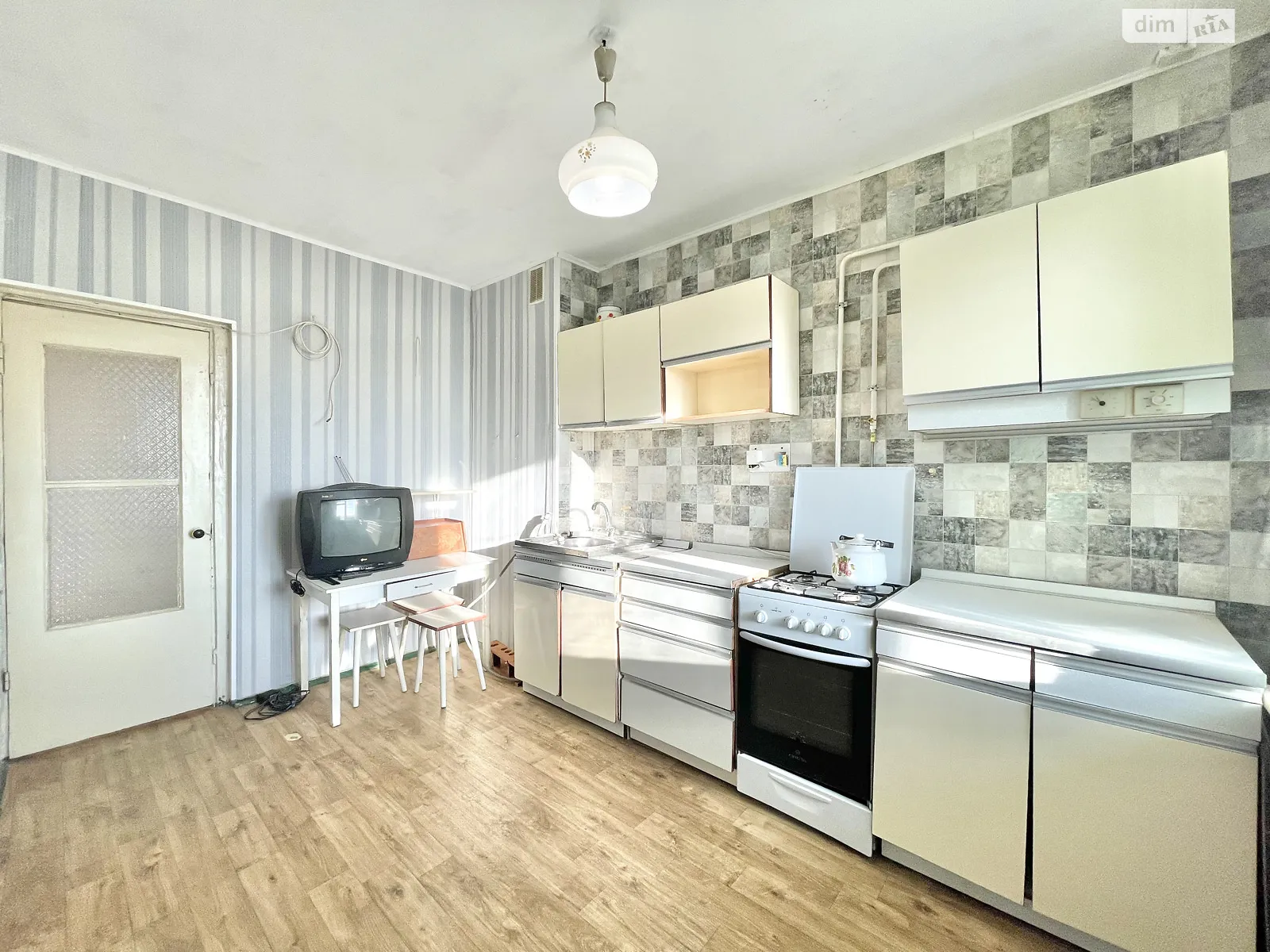 Продається 4-кімнатна квартира 83.5 кв. м у Одесі, вул. Владислава Бувалкіна(Генерала Бочарова), 35 - фото 1