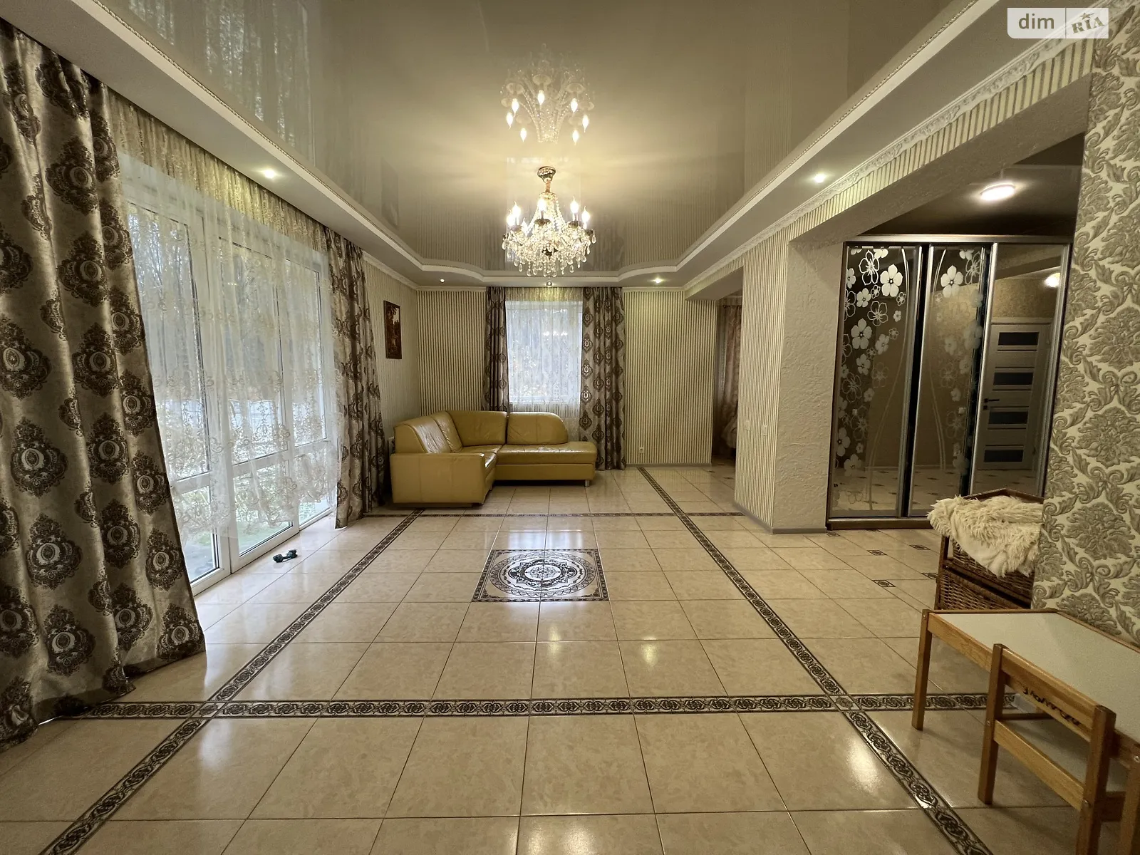 Продається будинок 2 поверховий 215.3 кв. м з каміном, цена: 145000 $ - фото 1