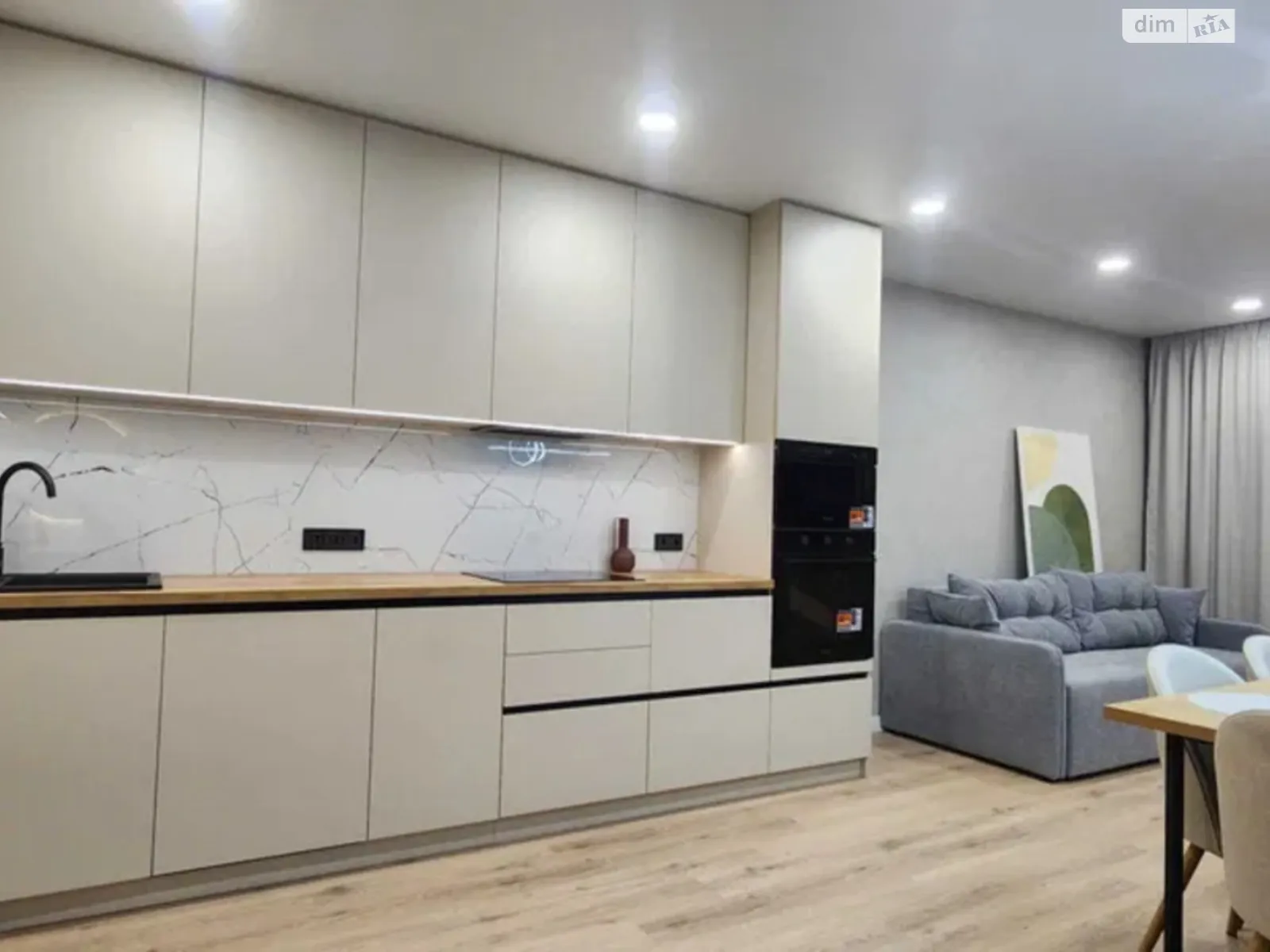 Продається 2-кімнатна квартира 70 кв. м у Києві, вул. Олександра Олеся, 5 - фото 1