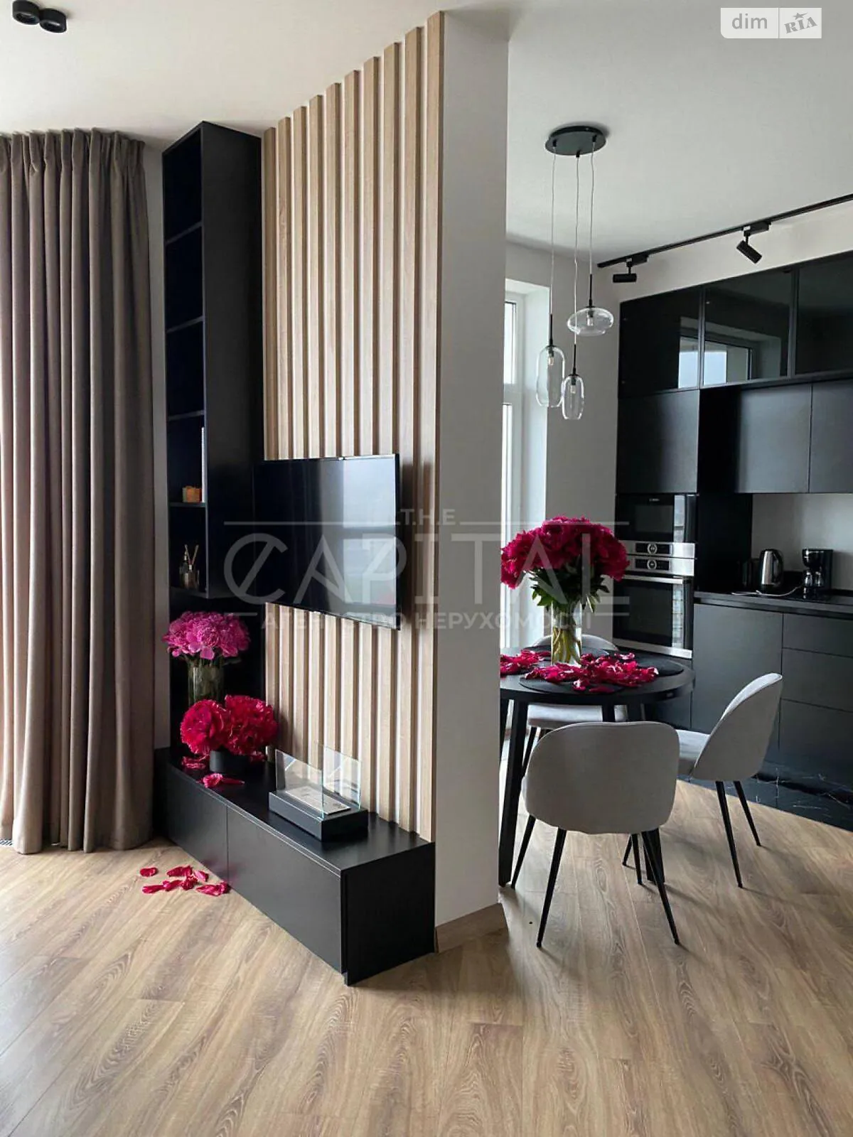 Продается 2-комнатная квартира 73 кв. м в Киеве, ул. Саперное Поле, 14/55 - фото 1