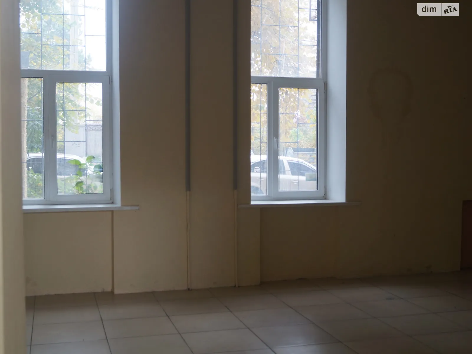 Сдается в аренду помещения свободного назначения 196 кв. м в 9-этажном здании, цена: 25000 грн - фото 1