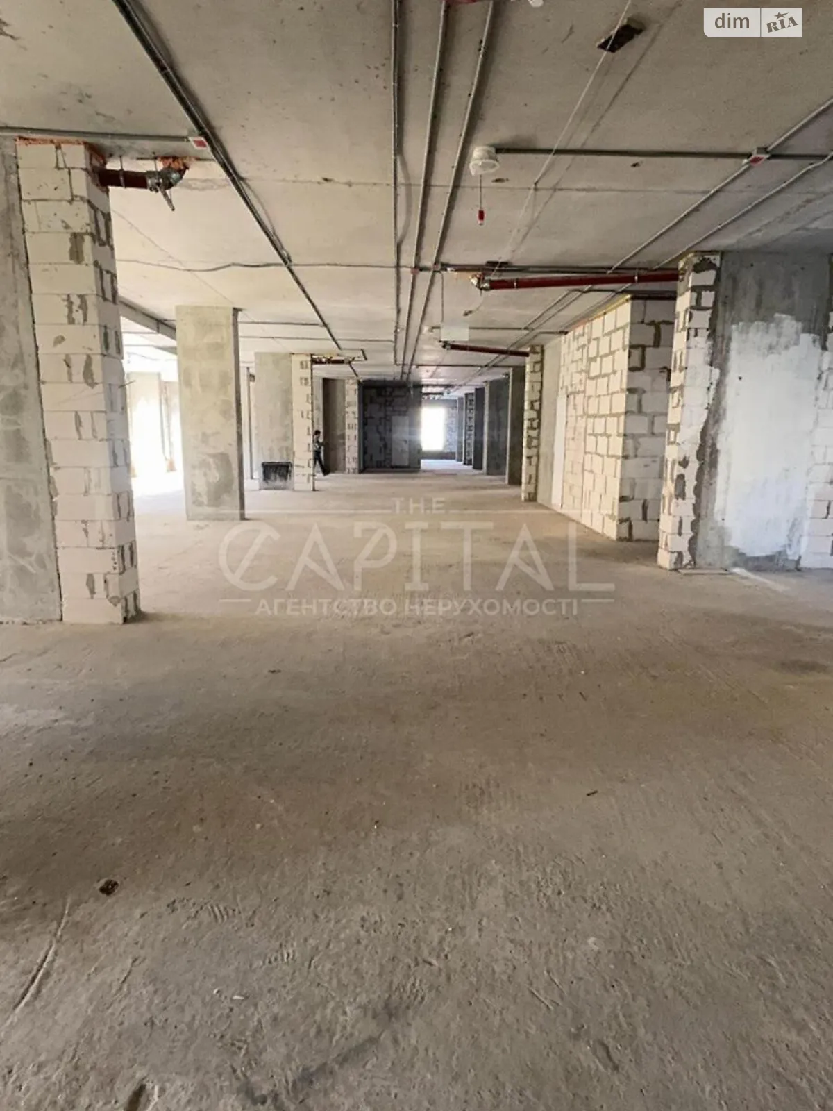 Сдается в аренду офис 940.9 кв. м в бизнес-центре, цена: 9409 $ - фото 1