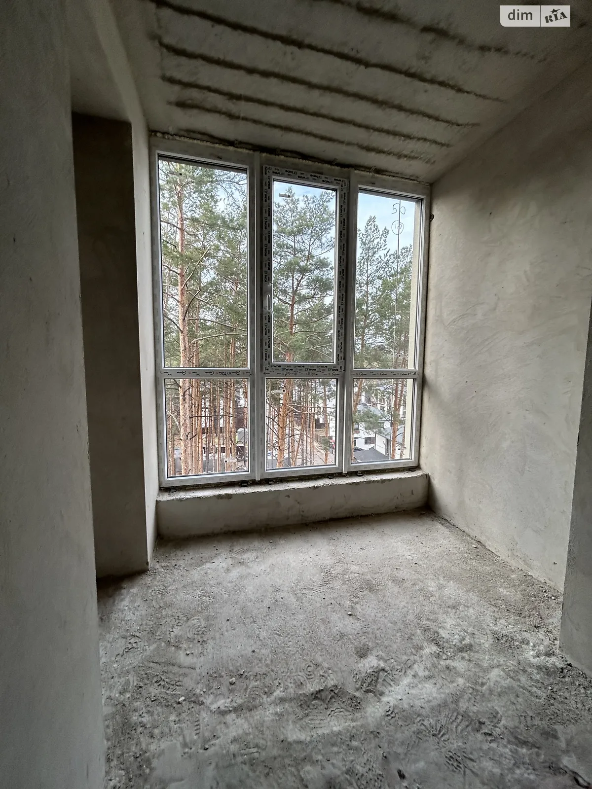 Продается 1-комнатная квартира 39 кв. м в Гостомеле, ул. Соборная, 7 - фото 1
