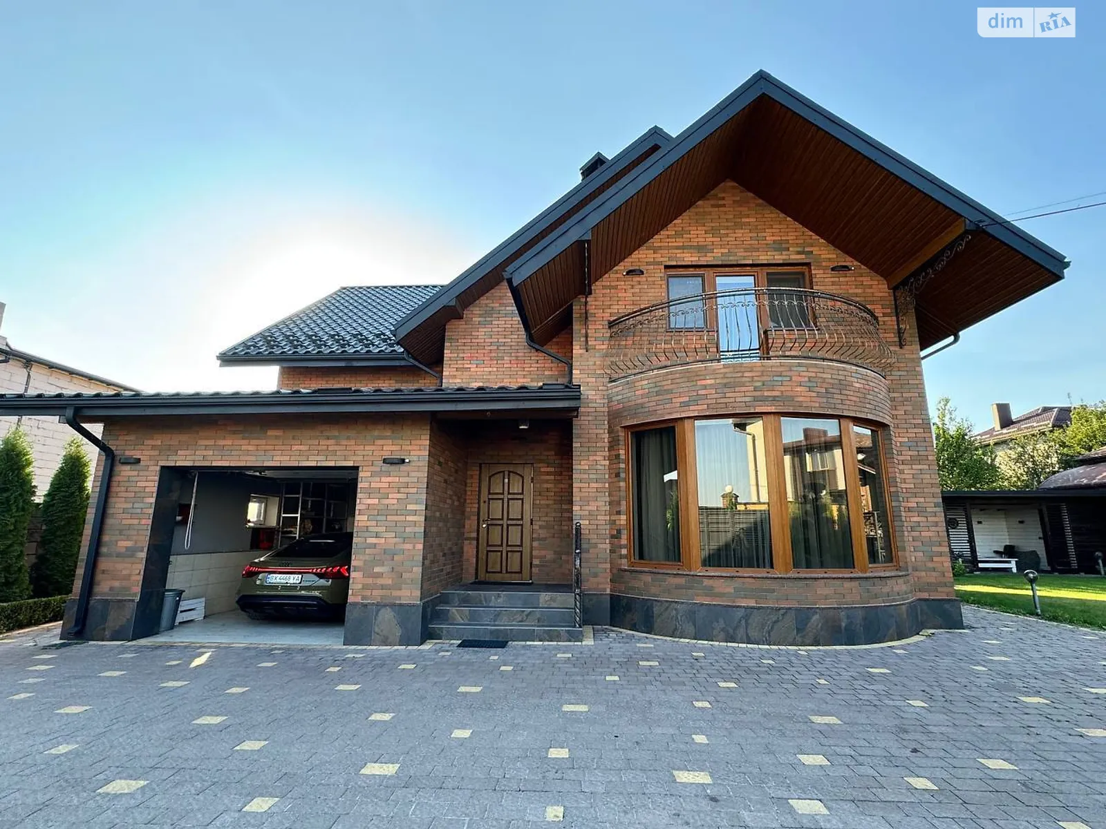 Продается дом на 2 этажа 220 кв. м с мебелью, цена: 340000 $ - фото 1