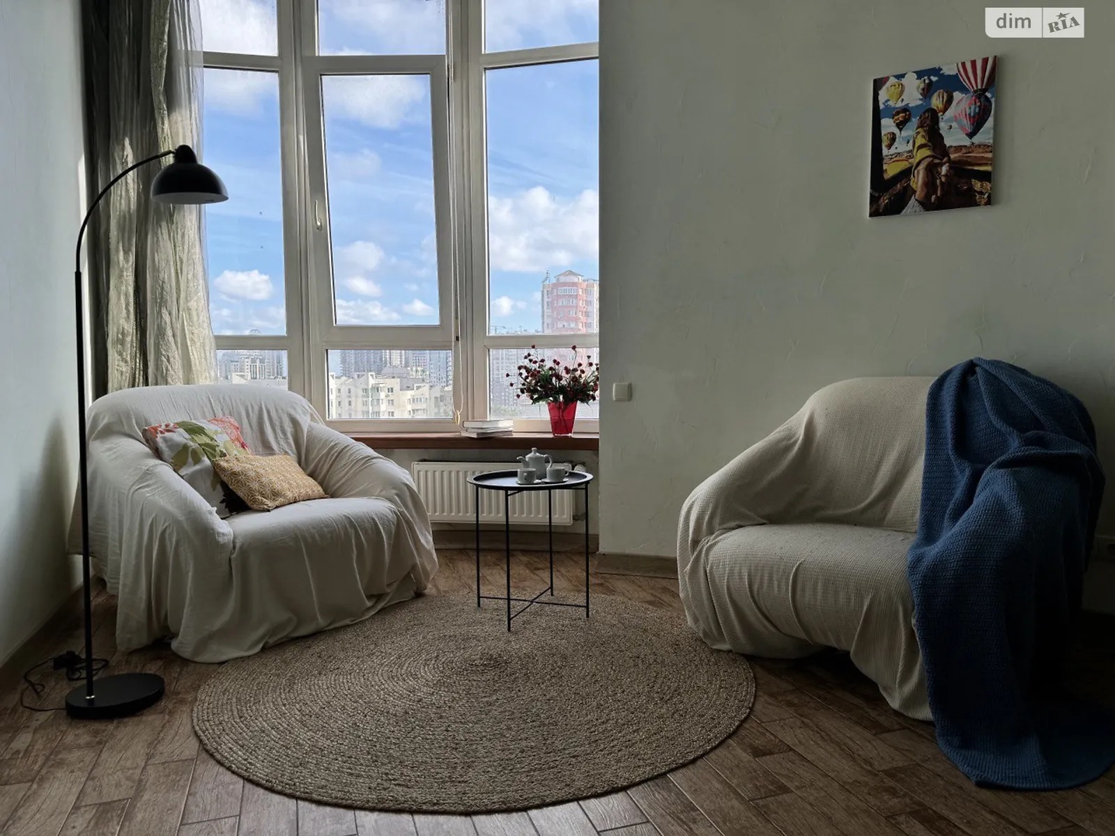 Продается 1-комнатная квартира 60 кв. м в Одессе, Фонтанская дор., 49/1 - фото 1