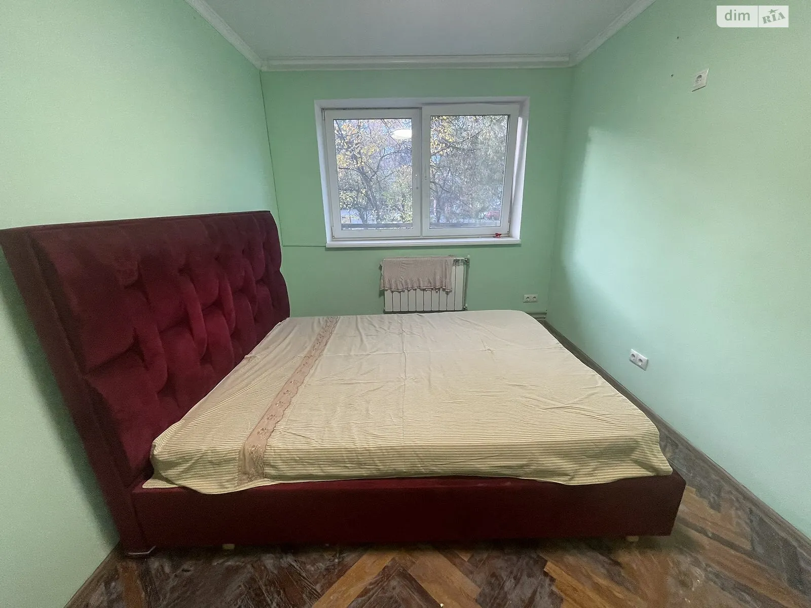 Продається 3-кімнатна квартира 53.4 кв. м у Ужгороді, вул. Сільвая, 5 - фото 1
