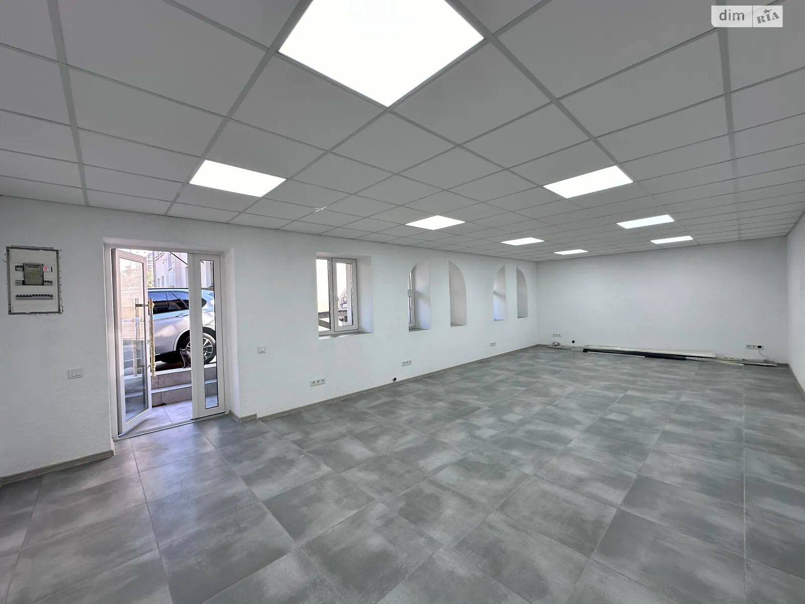 Продается офис 78 кв. м в бизнес-центре, цена: 112500 $ - фото 1