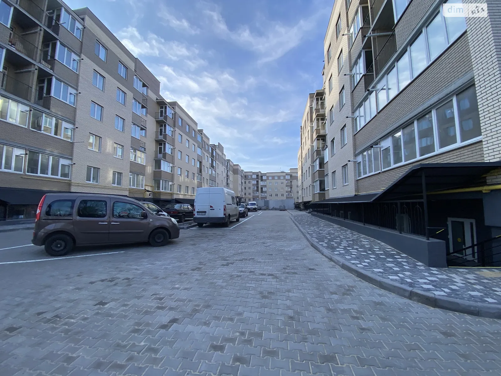 Продается 2-комнатная квартира 62 кв. м в Стрижавке, ул. Киевская - фото 1