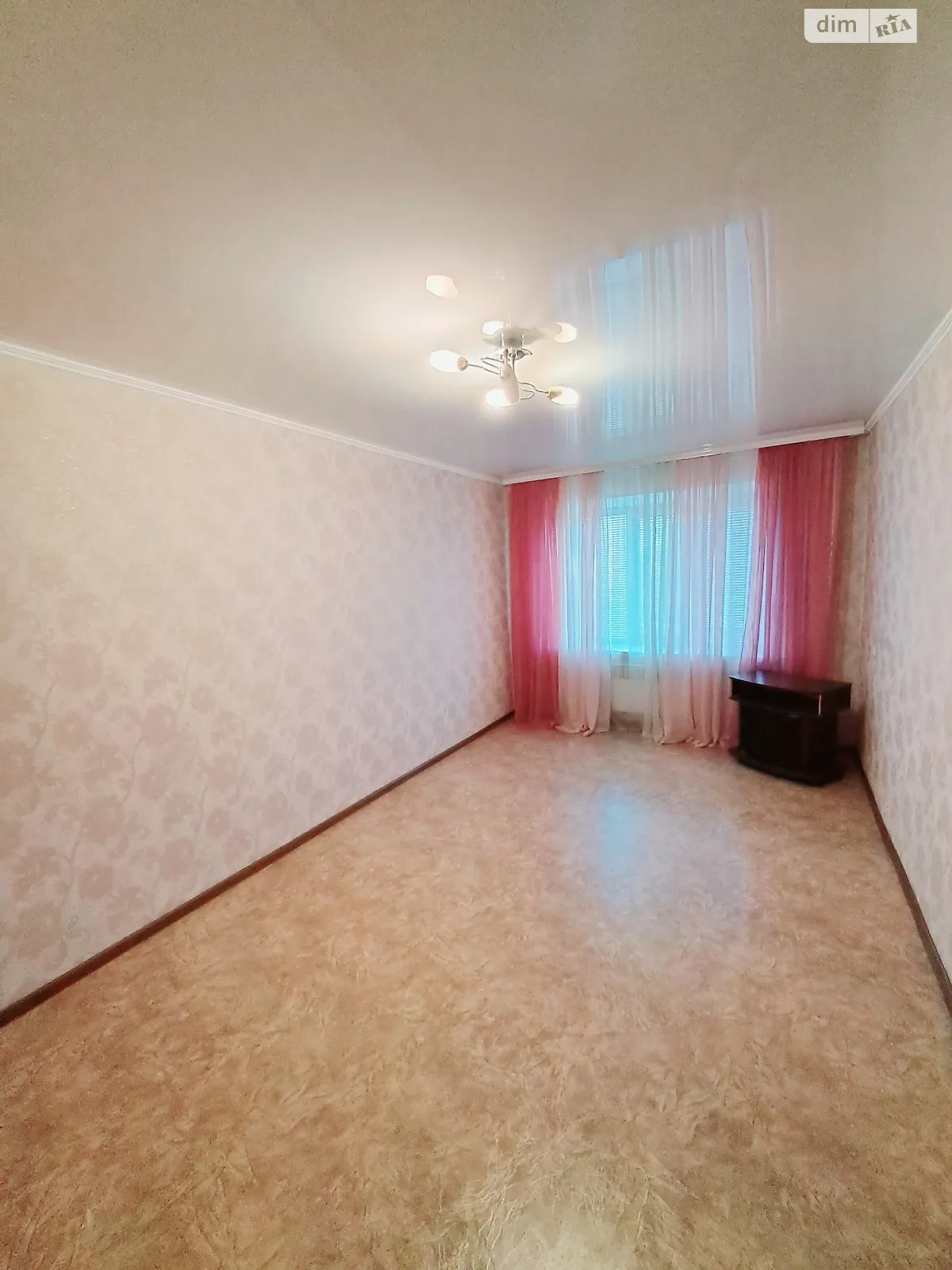 Продается 3-комнатная квартира 56.8 кв. м в Кропивницком, цена: 50900 $ - фото 1