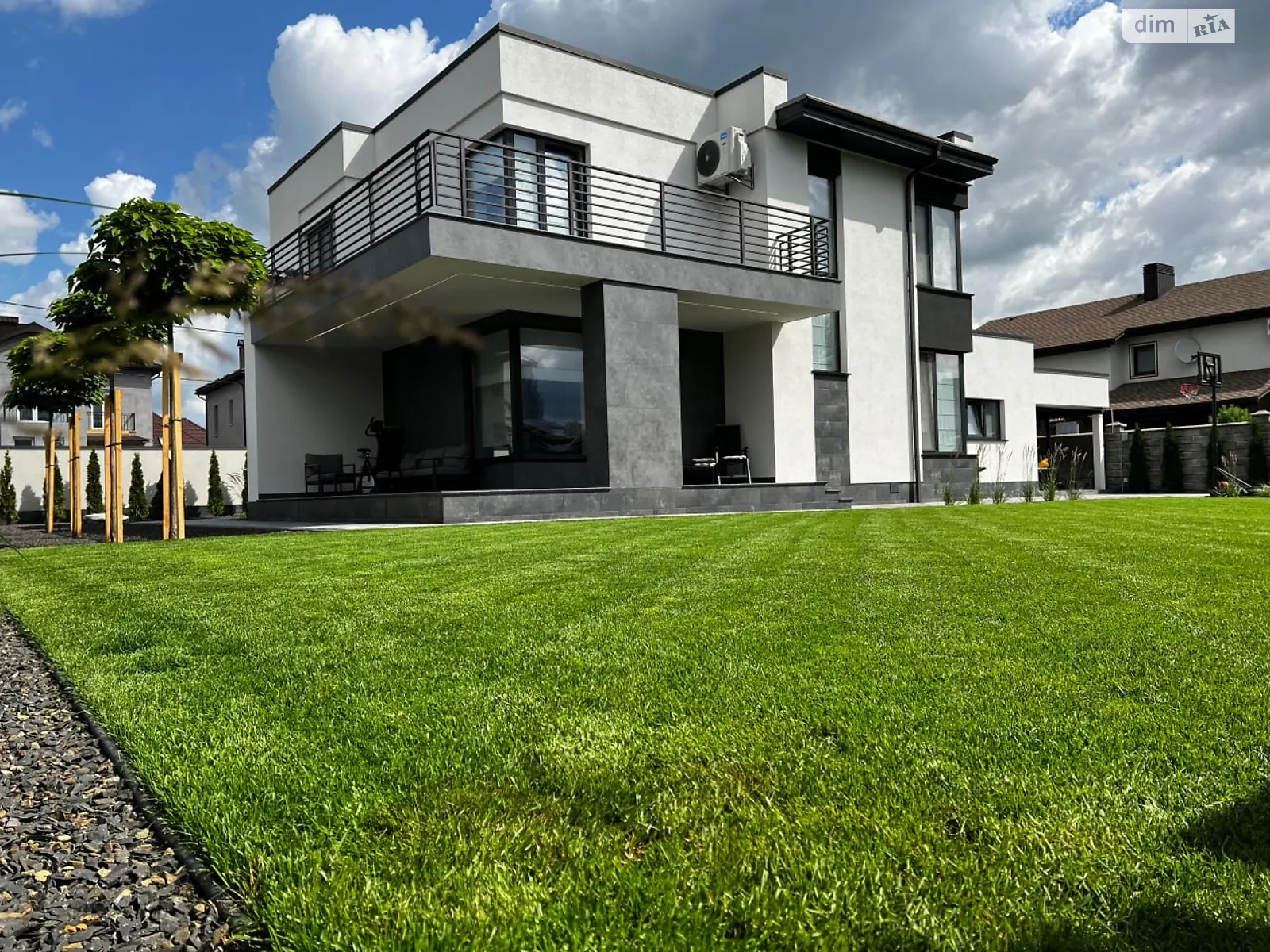 Продается дом на 2 этажа 198.5 кв. м с подвалом, цена: 595000 $ - фото 1
