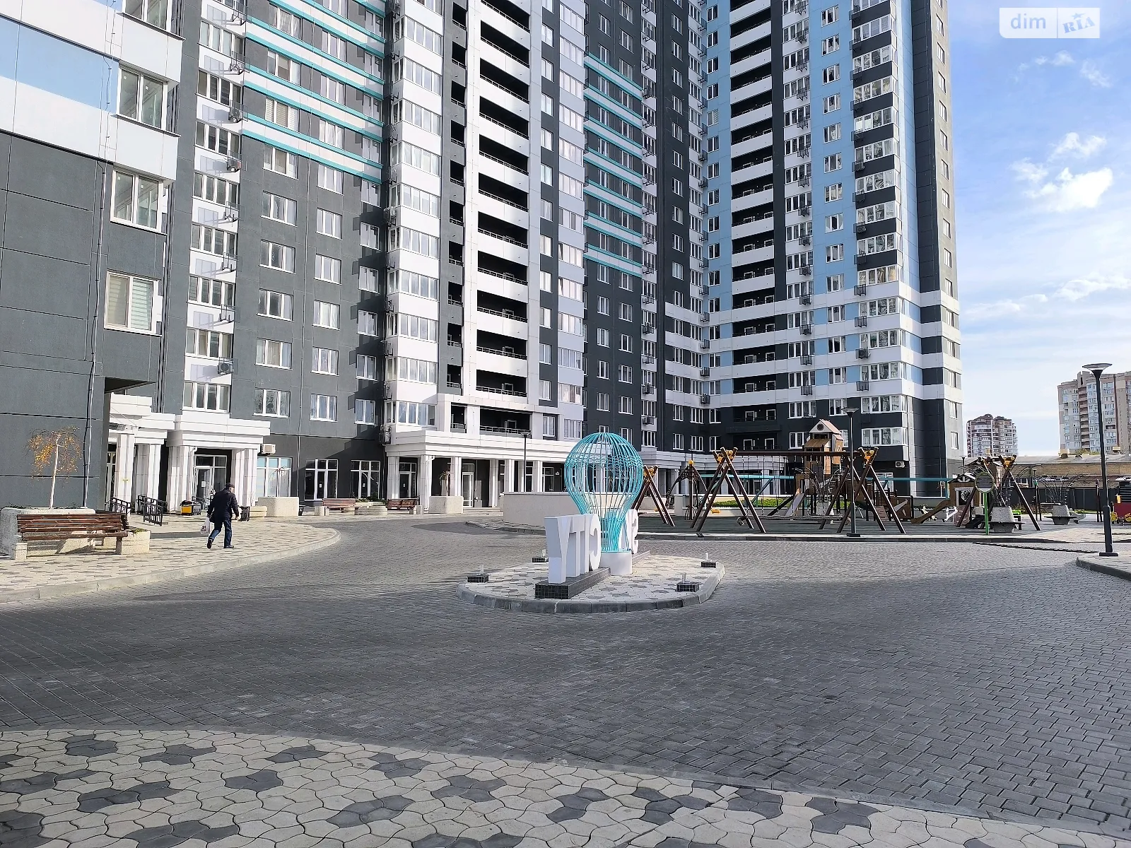 Продается 2-комнатная квартира 60 кв. м в Одессе, ул. Варненская, 29 - фото 1