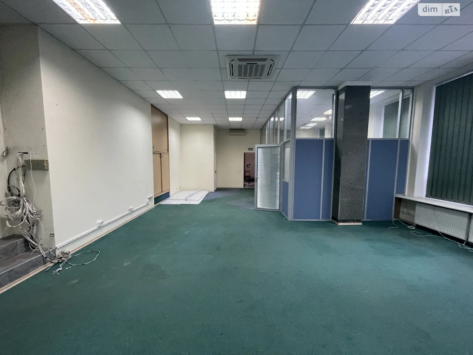 Сдается в аренду офис 143 кв. м в бизнес-центре, цена: 71500 грн - фото 1