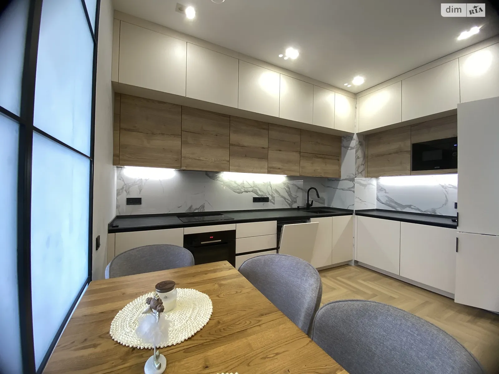 Продається 2-кімнатна квартира 65 кв. м у Одесі, пров. Кордонний, 2/2 - фото 1
