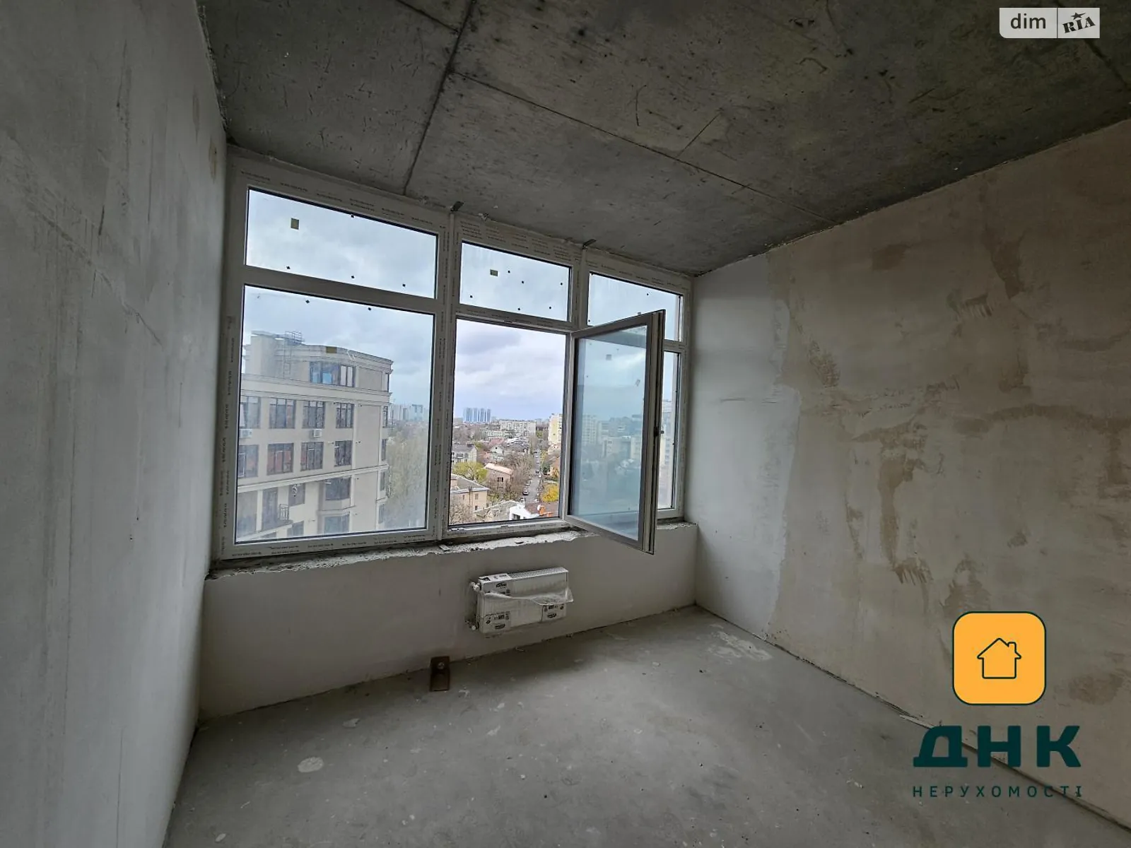 Продається 1-кімнатна квартира 40 кв. м у Одесі, вул. Валерія Самофалова, 16А/3 - фото 1